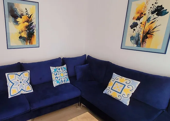 Hidden Gem, Modern 2Bedroom, Amazing Terrace-Free Parking-Your Home Away From Home